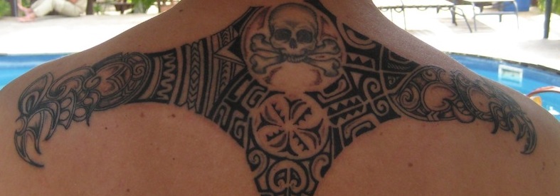 Francisco got a beautiful Polynesian-style tattoo from Ti,